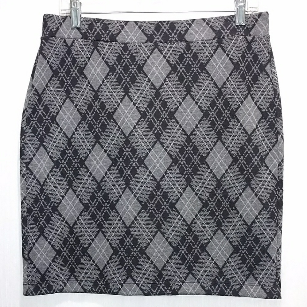 SOLD NWT Loft black & gray Argyle short skirt NEW